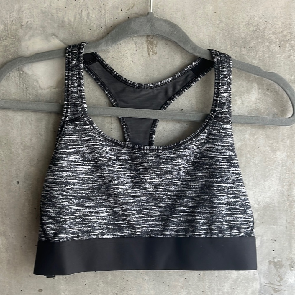 NWOT Victoria’s Secret sports bra